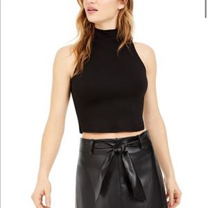 Ribbed Crop Sleeveless Turtle Neck